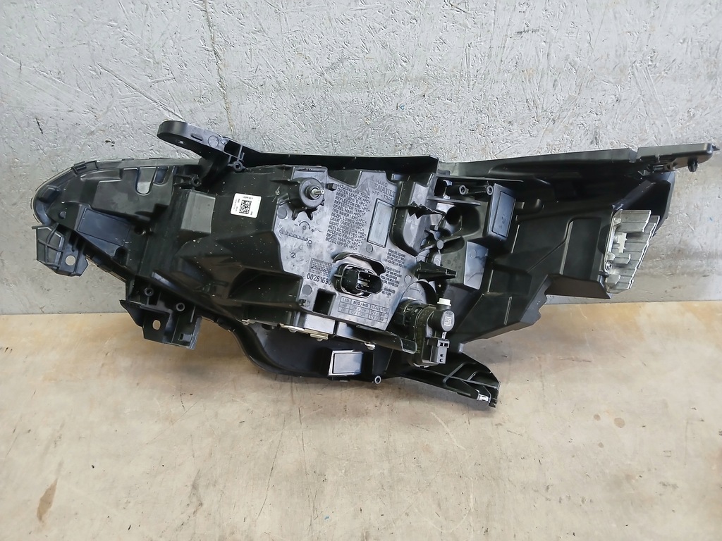 фото №5, Лампа перед правая renault clio v 5 full led 260104922r