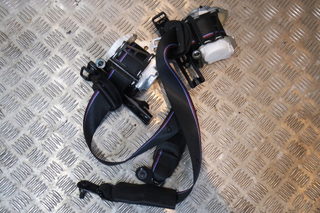 фото №1, Pas задня лівий правий натягувачі натягувач bmw x7 g07