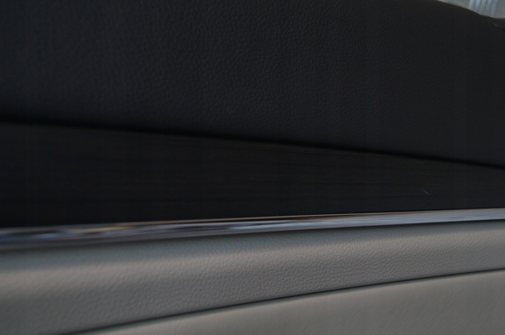 фото №10, Jeep grand cherokee wk2 обшивка дверь правый задняя