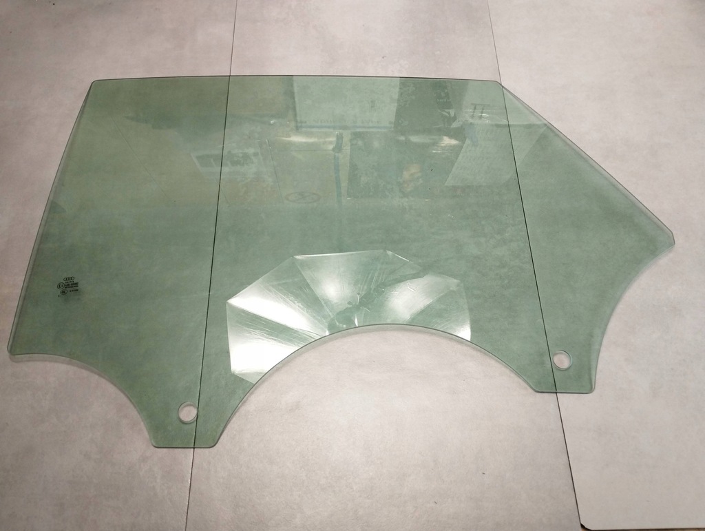 фото №1, Audi a7 4g 2015 стекло левая задняя