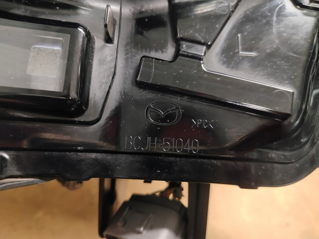 фото №8, Mazda 3 iv bp lift led 8 pinów лампа левая