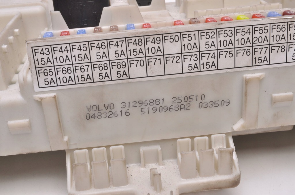 фото №7, Volvo c30 s40 v50 c70 ii lift коробка модуль bsi 31296881