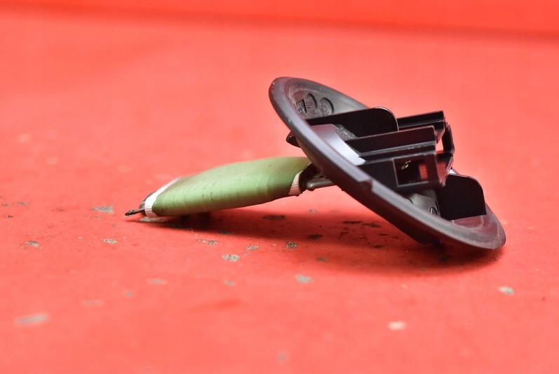 фото №4, Резистор обдув резистор резистор skoda fabia 3 iii 18-21