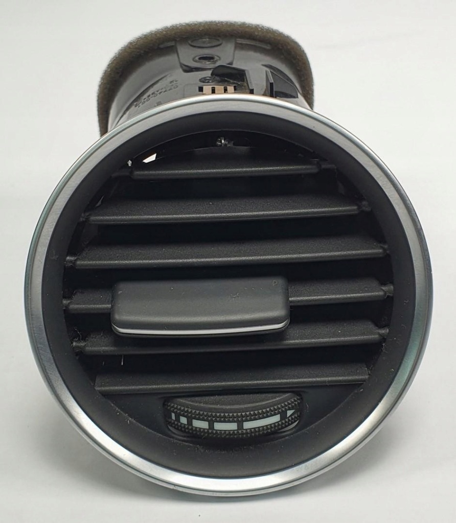 фото №1, Решётка обдув mercedes w204 a2048306254