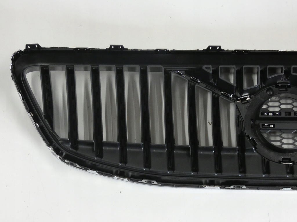 фото №6, Решётка радиатора, решётка радиатора volvo v-40 cross country lift радар