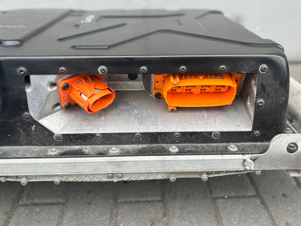 фото №9, Аккумулятор аккумулятор renault twingo e-tech iii ze 295108369r 21,5 kwh 35 tys