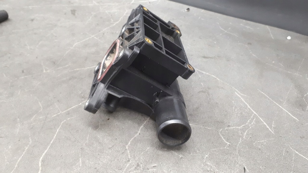 фото №9, 6g9g-8k556-aa корпус термостата volvo c30 1.8