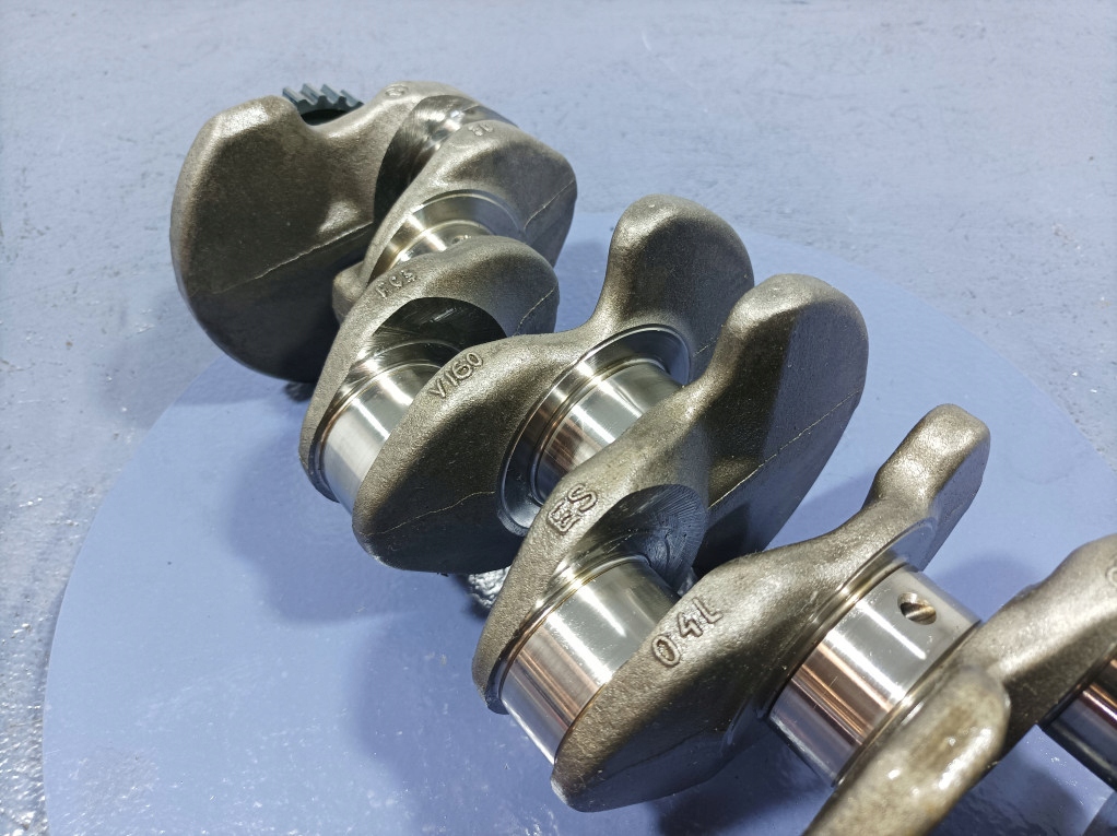 Skoda superb 3 2.0 tdi dfga 150 km wał колінчастий 03n105212d 04l Недорого