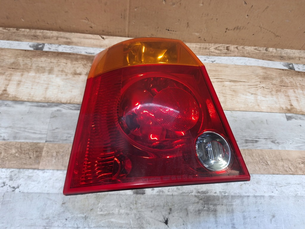 фото №7, 04857587ac лампа ліва задня 3.5 186 2004 chrysler pacifica