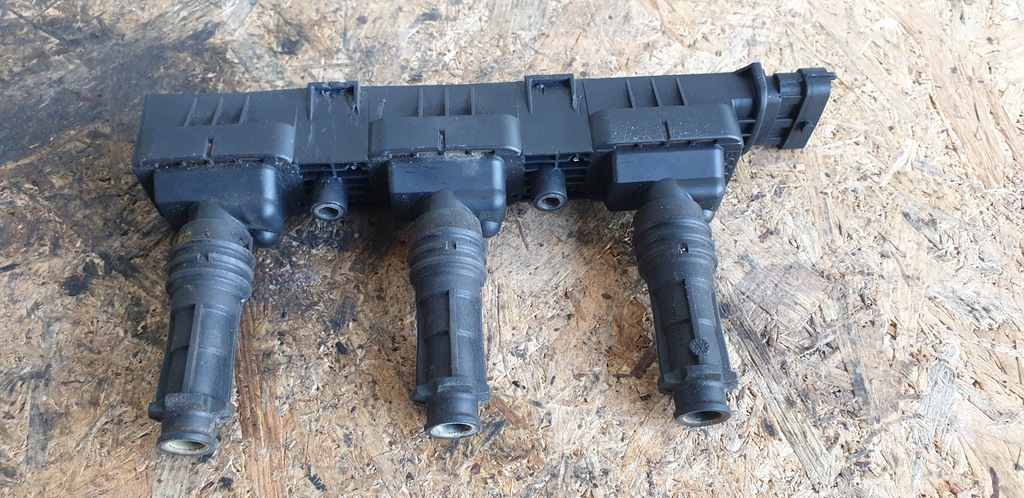 фото №1, Катушка зажигания opel corsa 1,0 0221503011