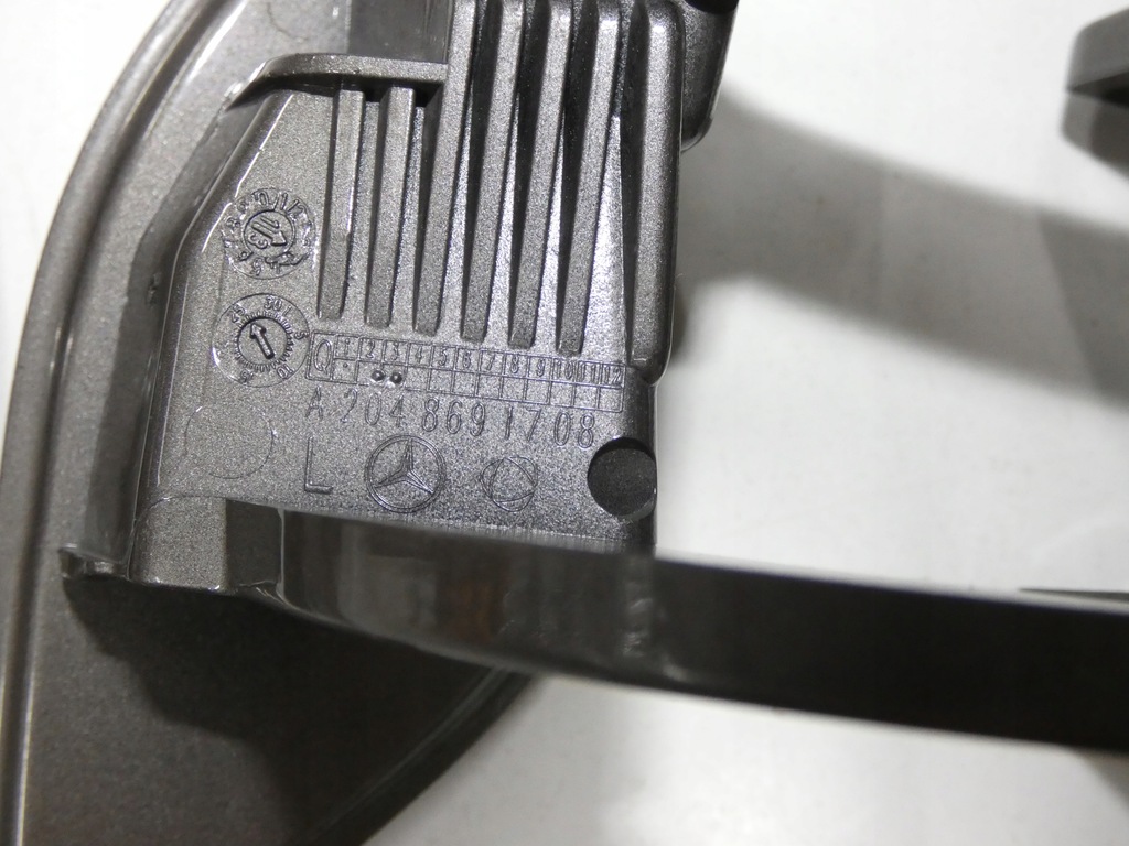 фото №10, Заглушка бампера, защита распылителя mercedes glk w-204 lift правая i левая