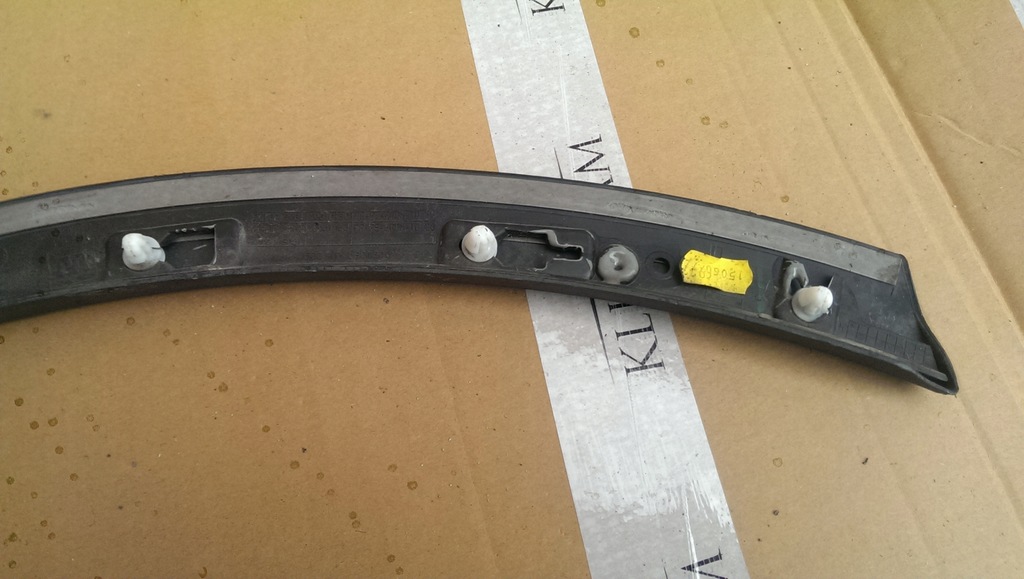 фото №6, Молдинг крила лівий задня audi q7 4m0853817