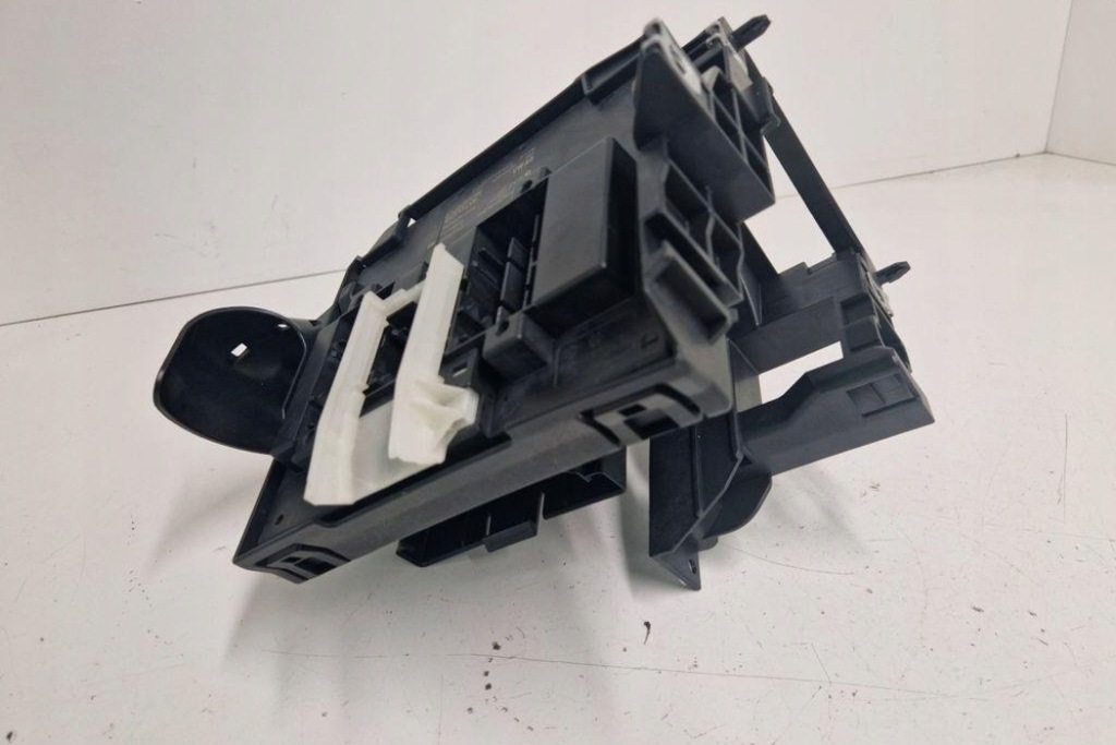 Коробка предохранителей audi a3 sportback 8va, 8vf 5q1941395 1.6l дизель с Разборки