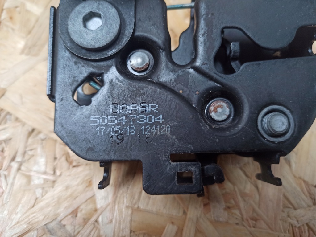 фото №4, Замок капот засувка p alfa romeo stelvio 50547304