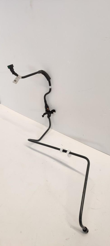 фото №1, Suzuki sx4 s-cross труба шланг бака 18567-74s00