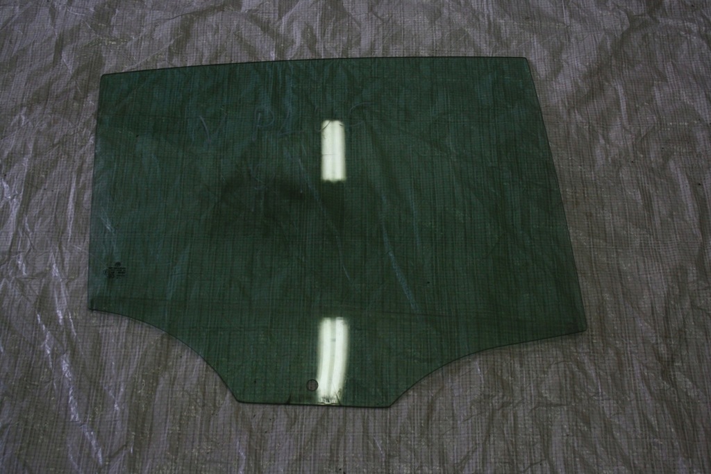 фото №2, Стекло дверь правый задняя vw golf 5 plus