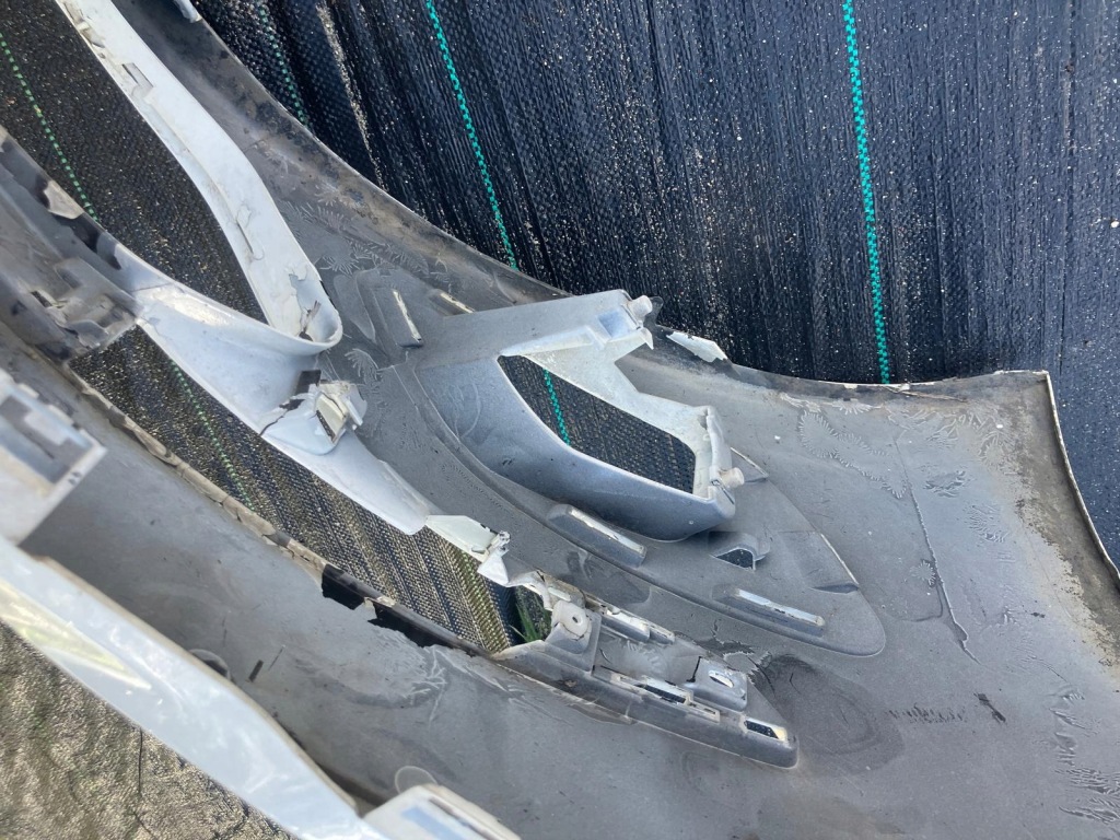 Купити Бампер перед peugeot 308 t9 przedlift ewp ewpb