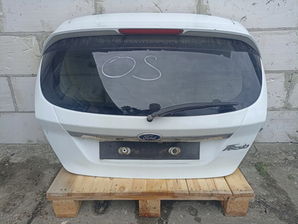 фото №1, Ford fiesta mk7 крышка багажника багажника камера