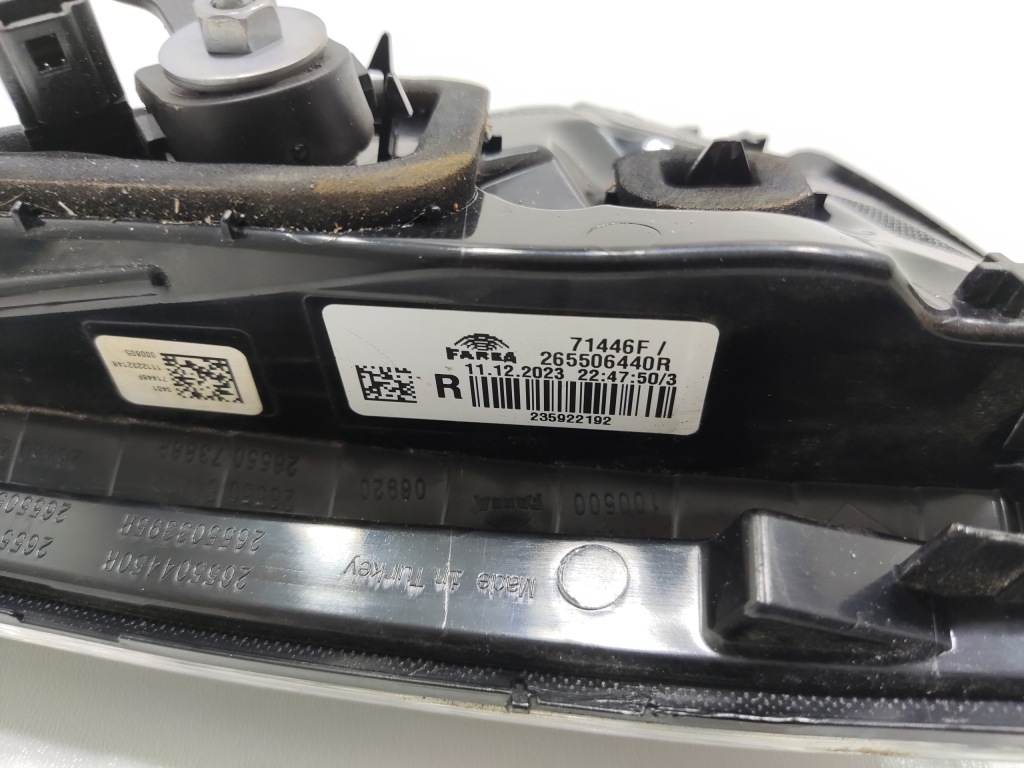 фото №11, Лампа права задня задня led w кришка renault clio v 265506440r 2024-2025 lift