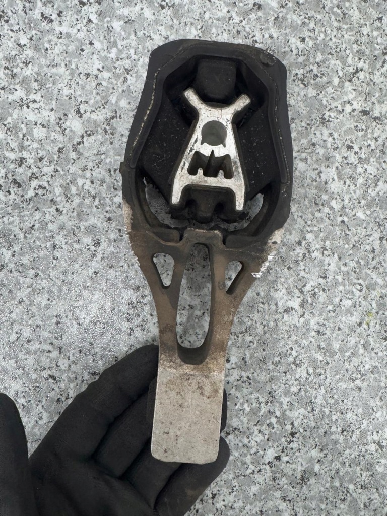 фото №6, Кронштейн подушка двигуна combo e iv berlingo iv partner iv 9811786680 1.5 hdi