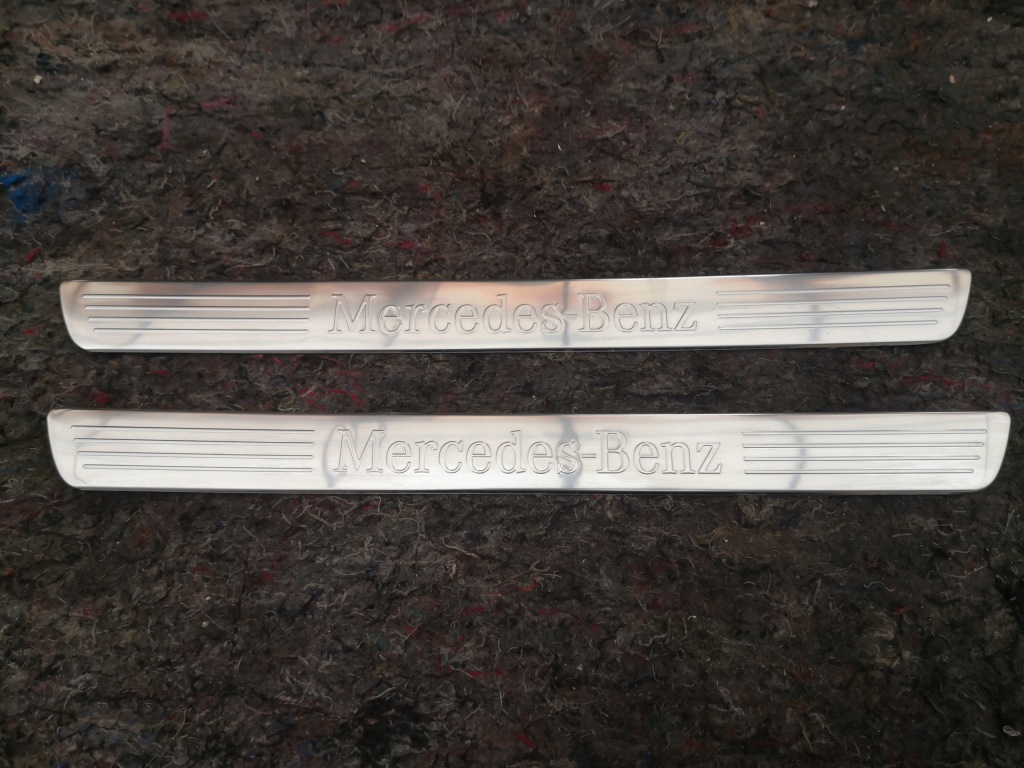 фото №1, Mercedes накладки пороговые a1186805000 cena комплект