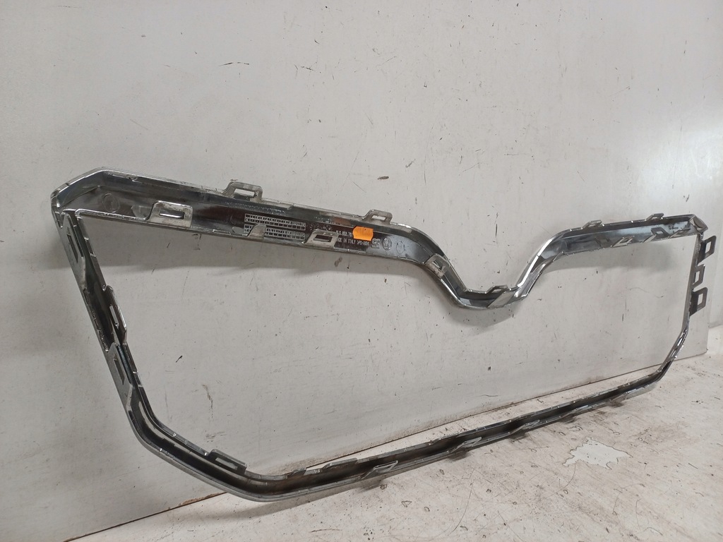 фото №7, Skoda yeti 12-lift рамка решетка решётка перед 5l0853761