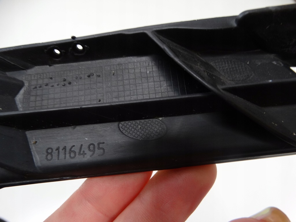 фото №8, Skoda оригінальний номер 565807055 напрямна бампера