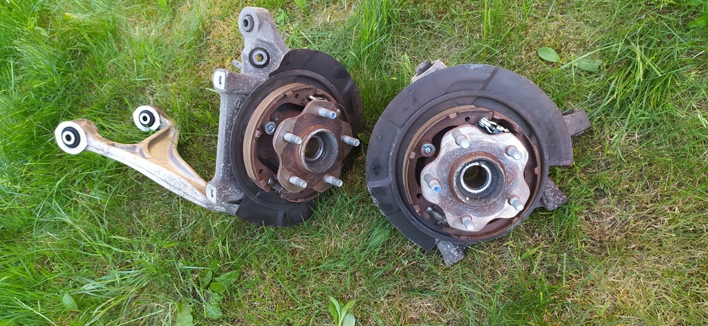 фото №4, Поворотный кулак задняя nissan левая правая gtr r35 комплектная