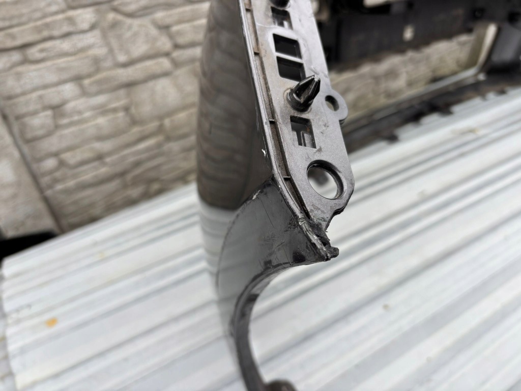 Peugeot 308 рестайлінг  t9 17r- бампер перед на звичайне фари Київ