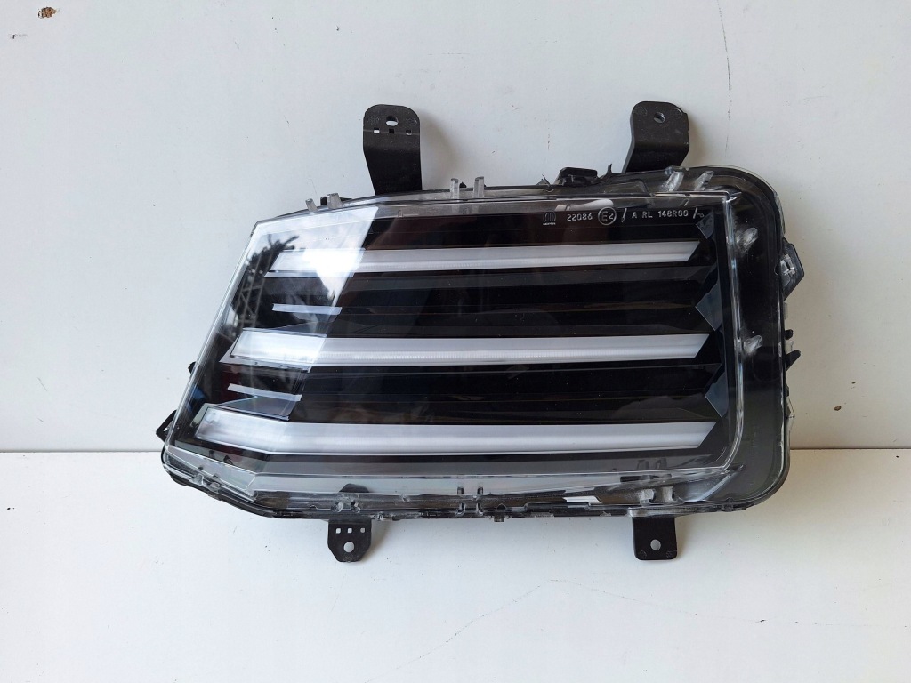 Купити Peugeot 2008 ii рестайлінг  протитуманна фара правий led drl 9850423580 оригінал