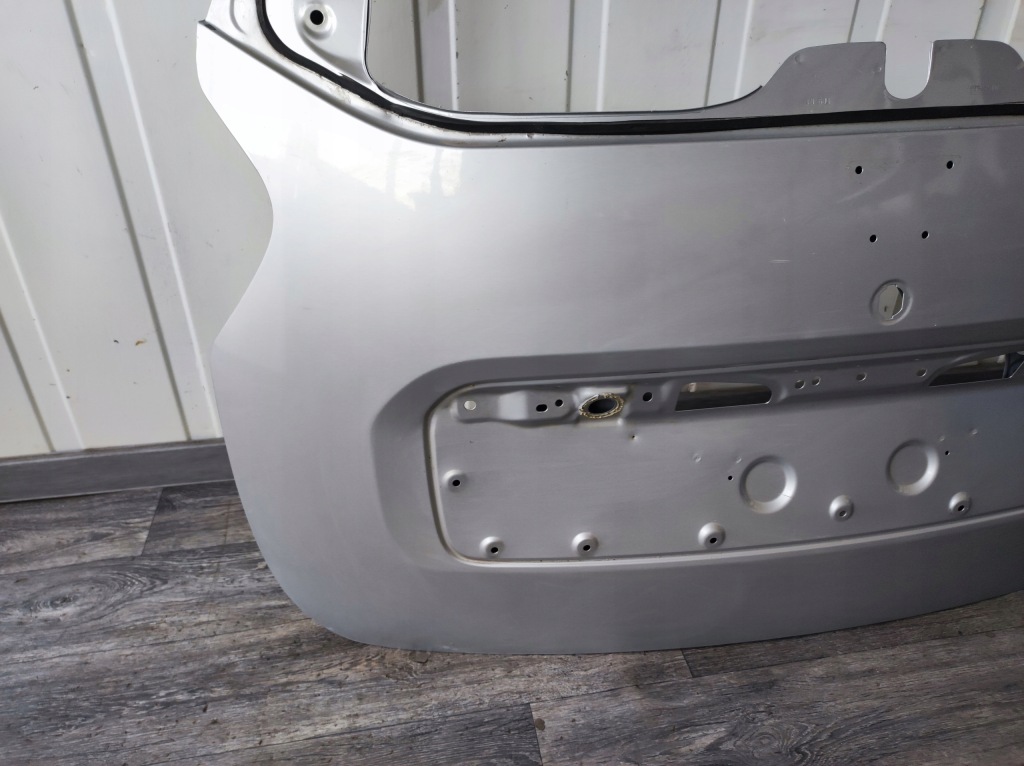 фото №7, Крышка багажника задняя задняя ----- dacia lodgy lift 2017 -