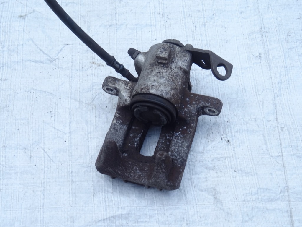 фото №4, Суппорт тормозной задняя задний правый skoda rapid spaceback диаметр поршень 38m