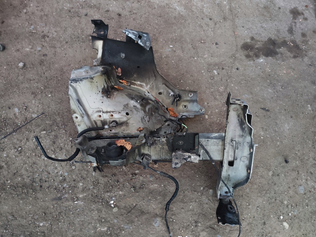 фото №1, Peugeot partner iii berlingo ii podłżnica чашка підкрилок лівий перед