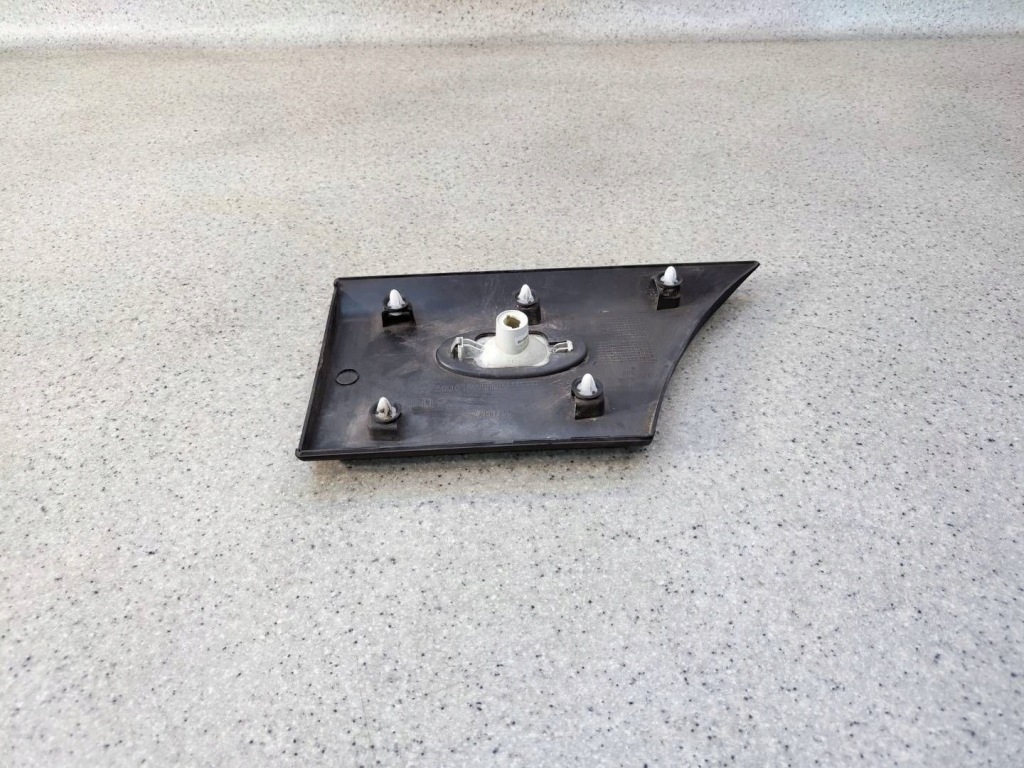 фото №4, Молдинг боковая левая лампа 768f20007r renault master 3 iii lift