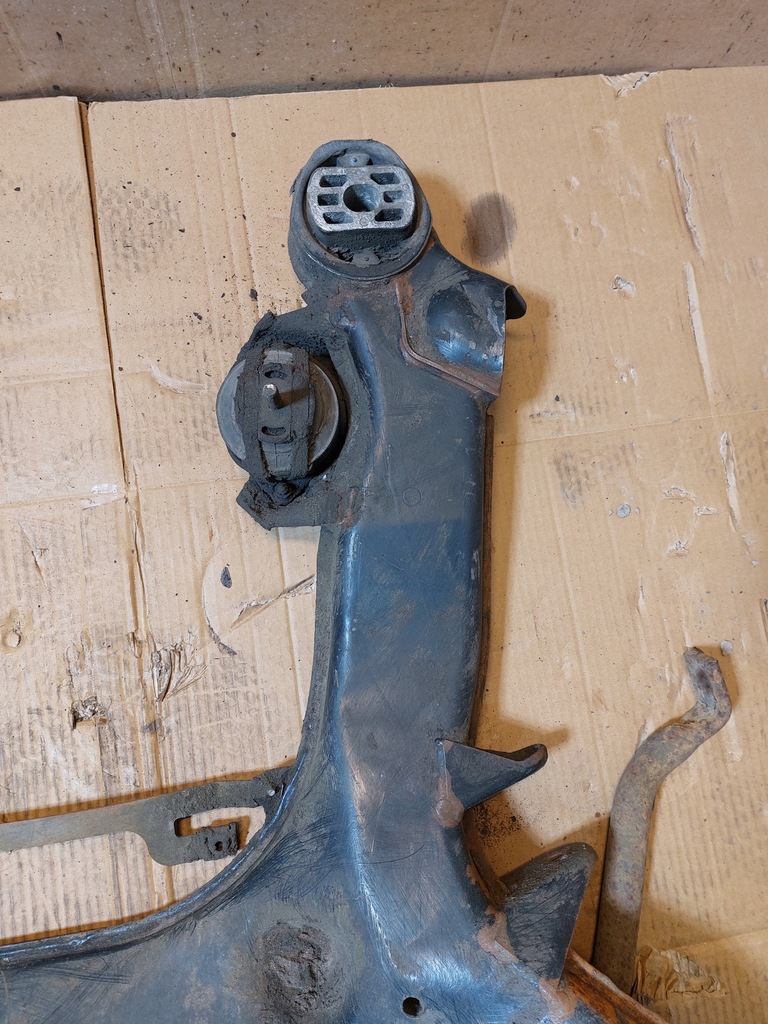 фото №7, Подрамник подрамник перед audi a8 d2 4.2