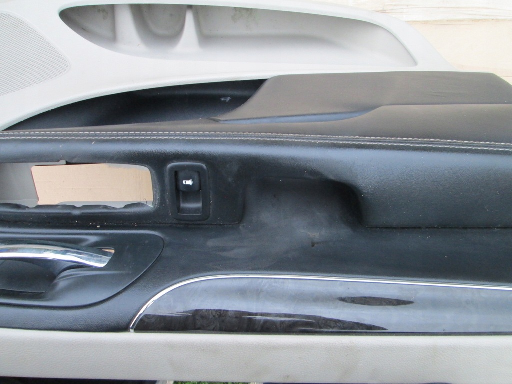 фото №12, Chrysler town country 11 обшивка w дверь левый перед передний siwy бежевый