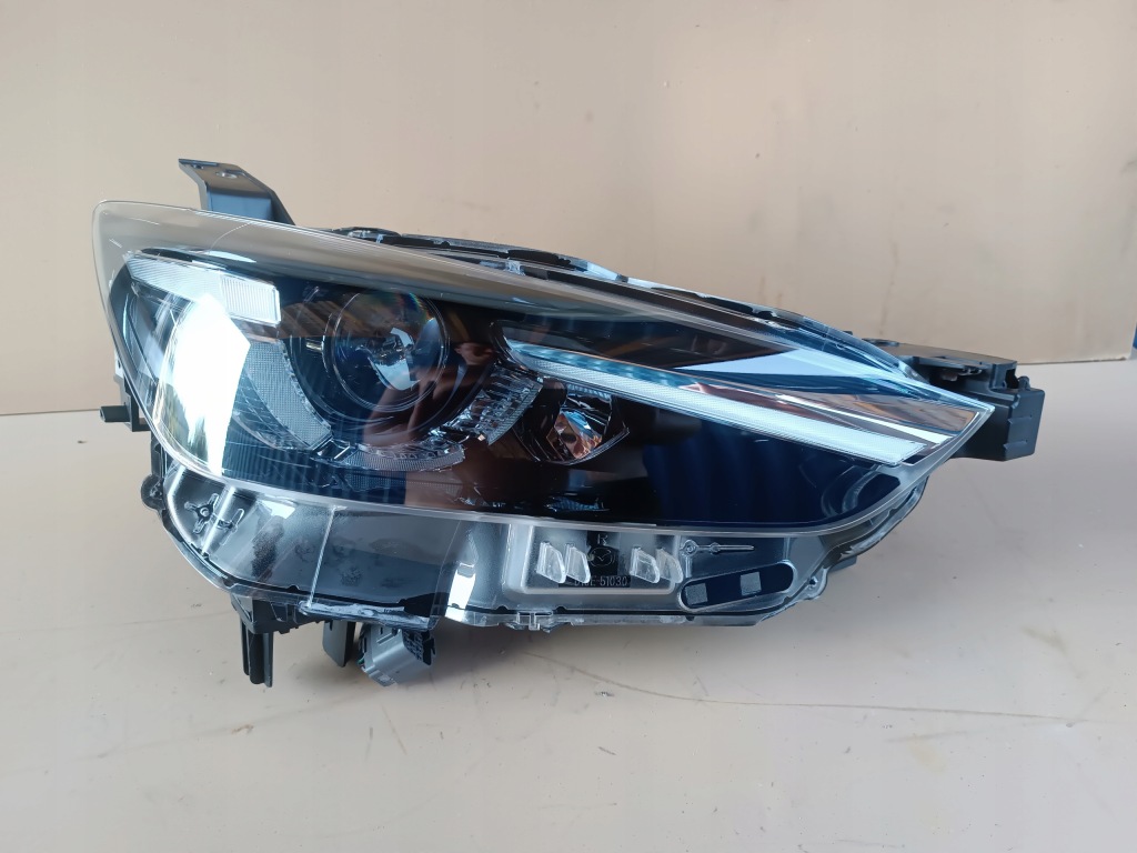 фото №1, Mazda cx3 full led 10 pinów лампа правая