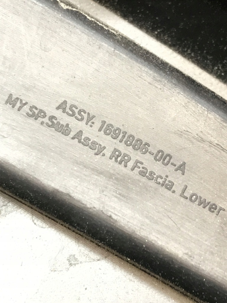 Купити Tesla model y спойлер спойлер накладка бампера задній дифузор 1691886-00-a