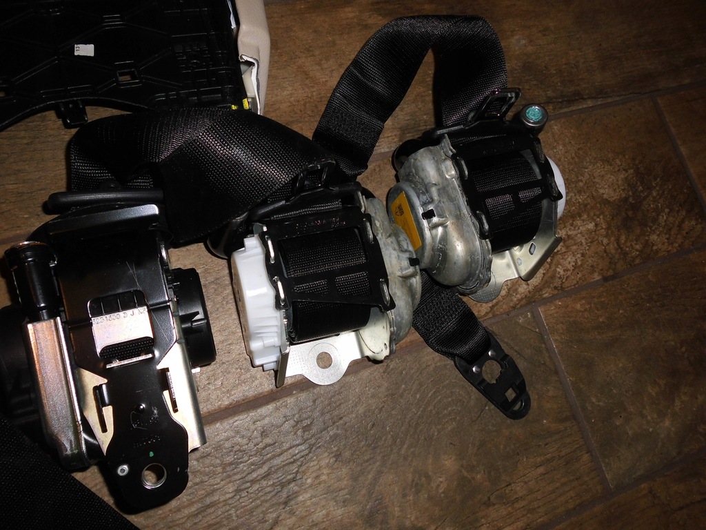 фото №5, Mercedes c-klasa w205 po lif консоль +подушки безопасности+ ремни