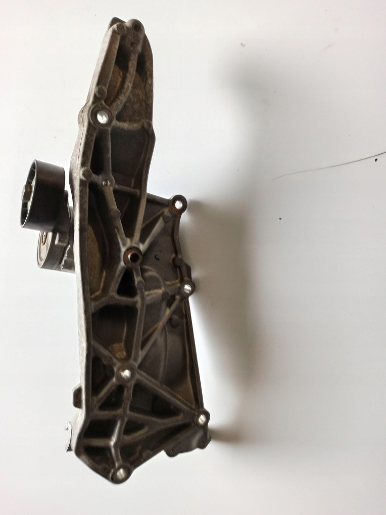 фото №2, Ford galaxy mk4 кронштейн ролик кронштейн генератора ds7q8d611ah