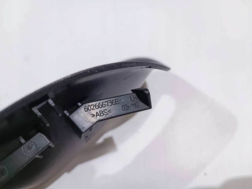 фото №7, Направляющая заглушка поперечина левая chevrolet corvette c6