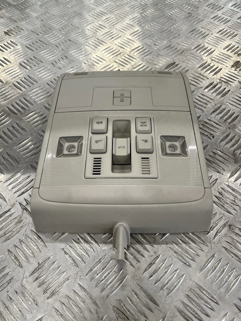 фото №1, Лампа стельовий vw touran iii 15-