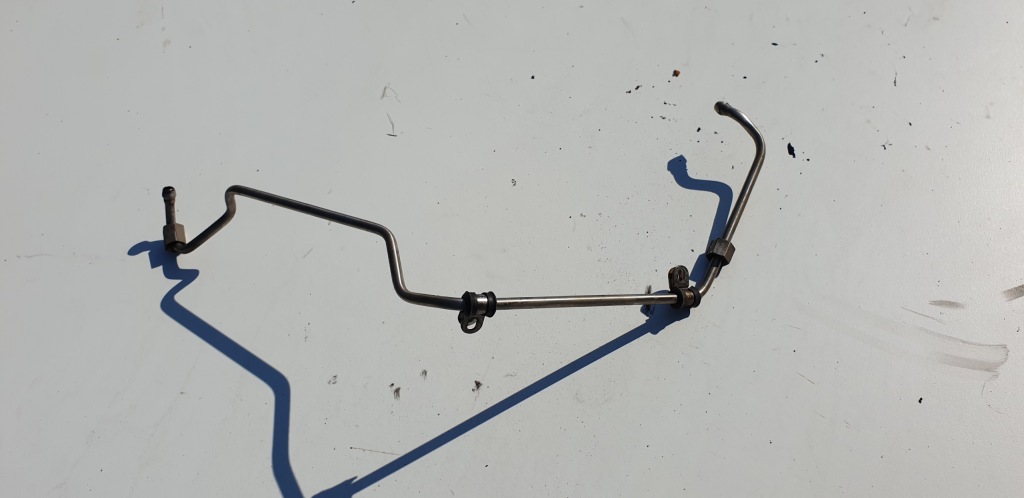 фото №1, Audi a4 b7 2.0 tdi трубка оливи мащення турбіни