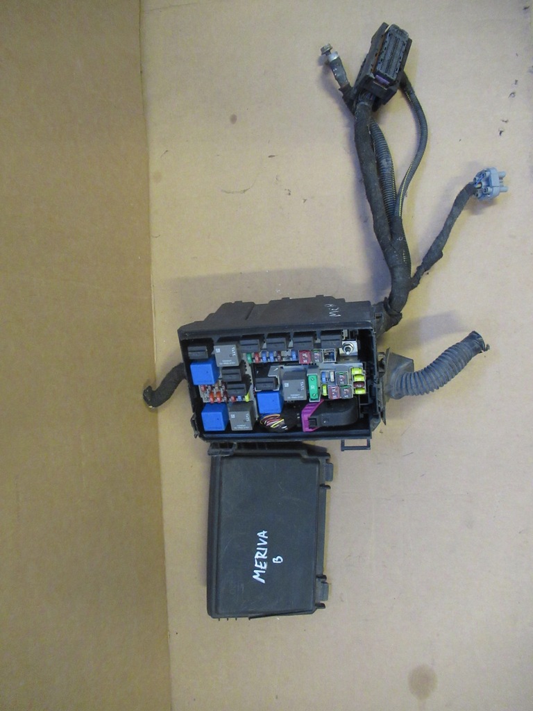 фото №1, Opel meriva b корпус предохранителей