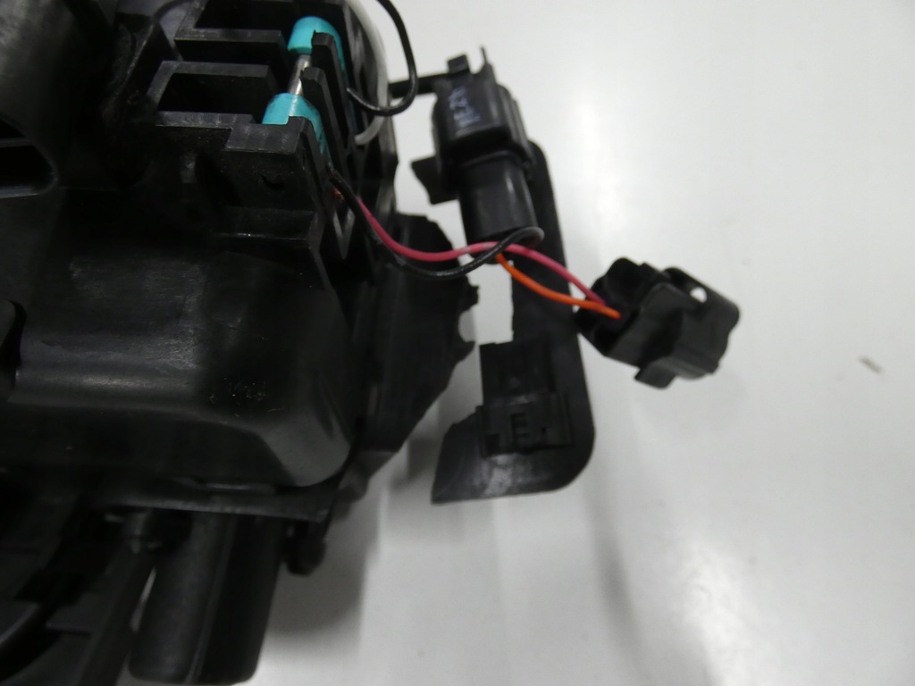 фото №7, Крышка, разъём зарядки kia niro ev/ e-niro 428.