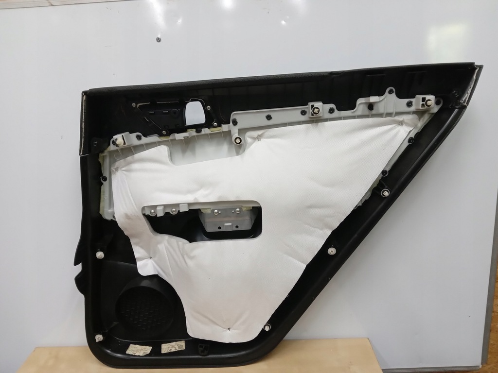 фото №5, Suzuki kizashi обшивка оббивка двері ліва задня