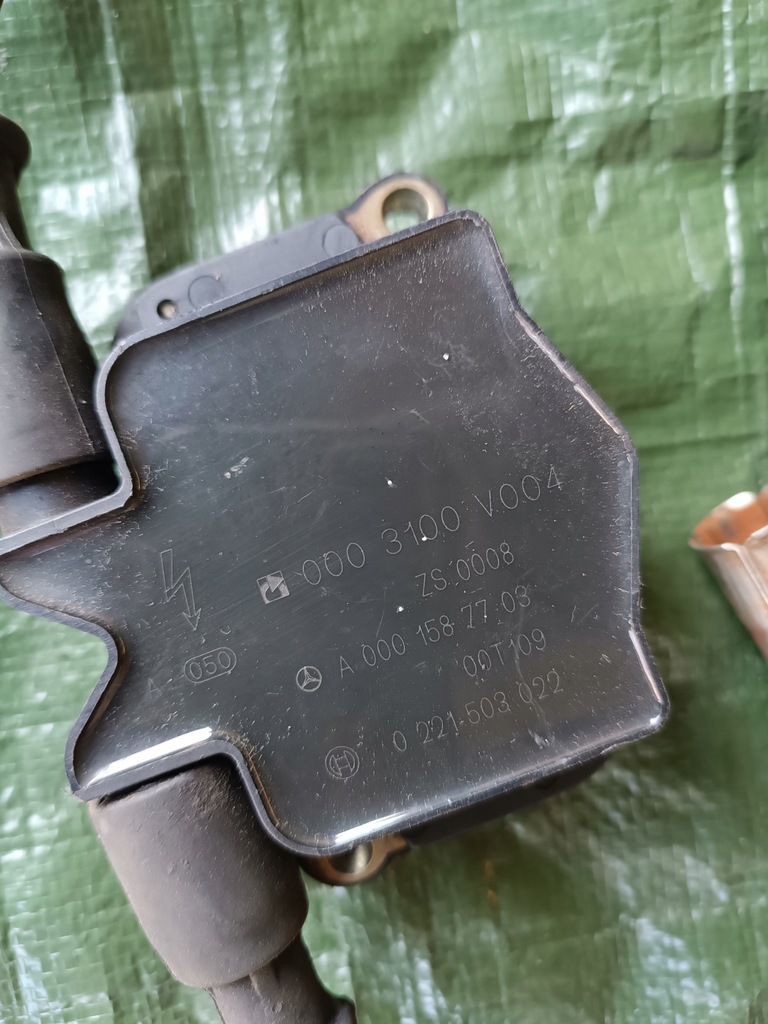 фото №8, Smart 450 i fortwo a0001587703 0003100v004 катушки зажигания комплект