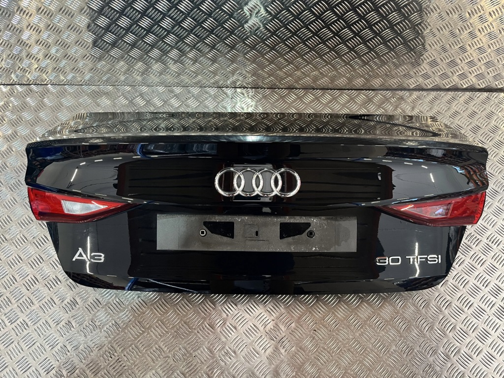 фото №1, Крышка багажника багажника audi a3 8y 20- sedan ly9b