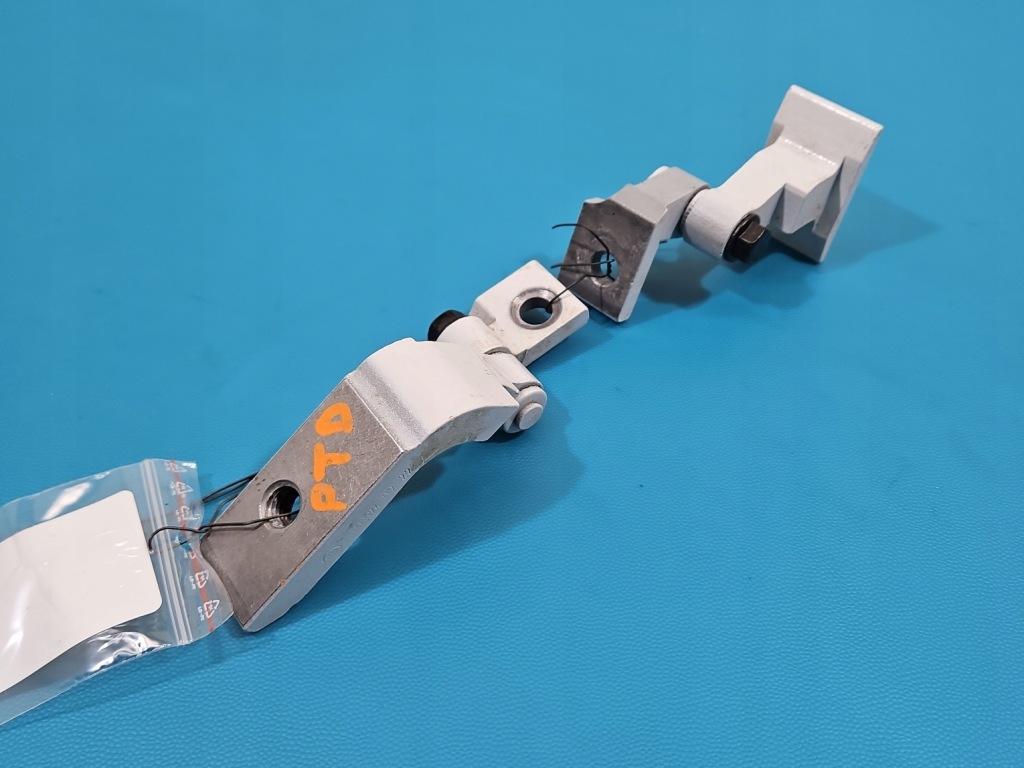 фото №1, Петля двері задня правий kpl bmw ix3 g08