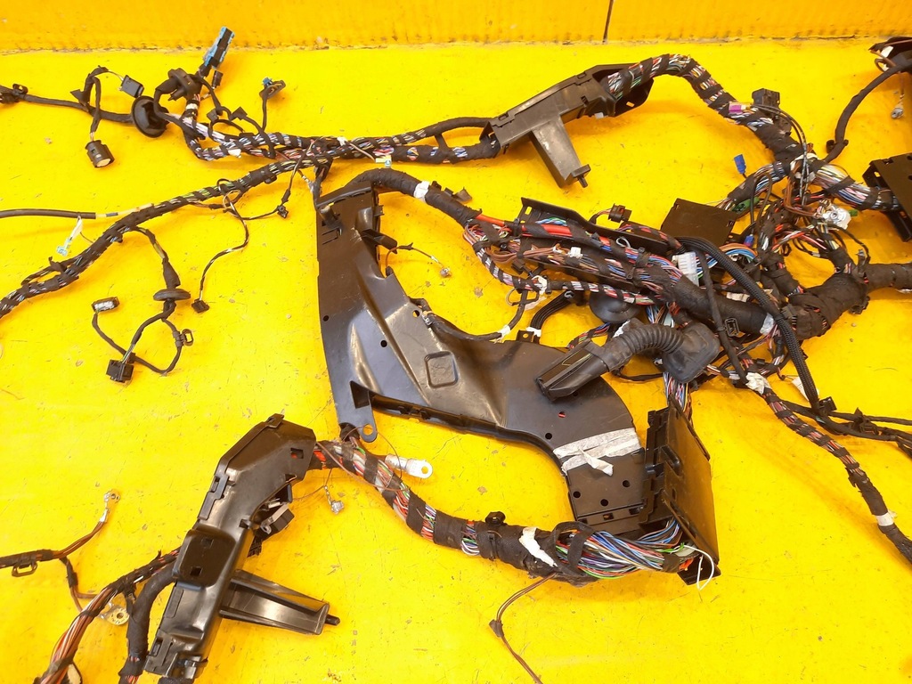 фото №13, Mercedes-benz gle w167 жгут электропроводка салона a1678211000